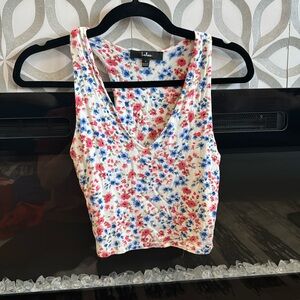 Lulu’s Floral V neck crop top